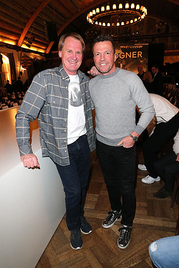 Markus Wasmeier und Lothar Matthäus bei der Fashion Show „BOGNER CELEBRATES MARIA 23“ der Herbst/Winter Kollektion 2023/2024 als Tribute für Maria Bogner’s erste Kollektion und Modenschau 1948im Hofbräuhaus am 19.01.2023 (Photo by Gisela Schober/Getty Images/PR für Bogner)